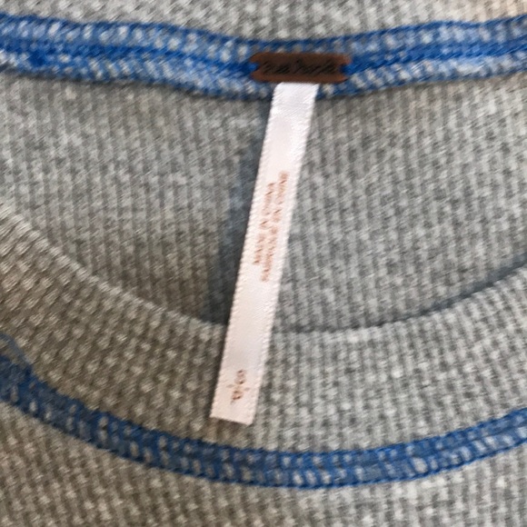 NWT! FREE PEOPLE Size S Grey Henley long sleeve top - Picture 5 of 8